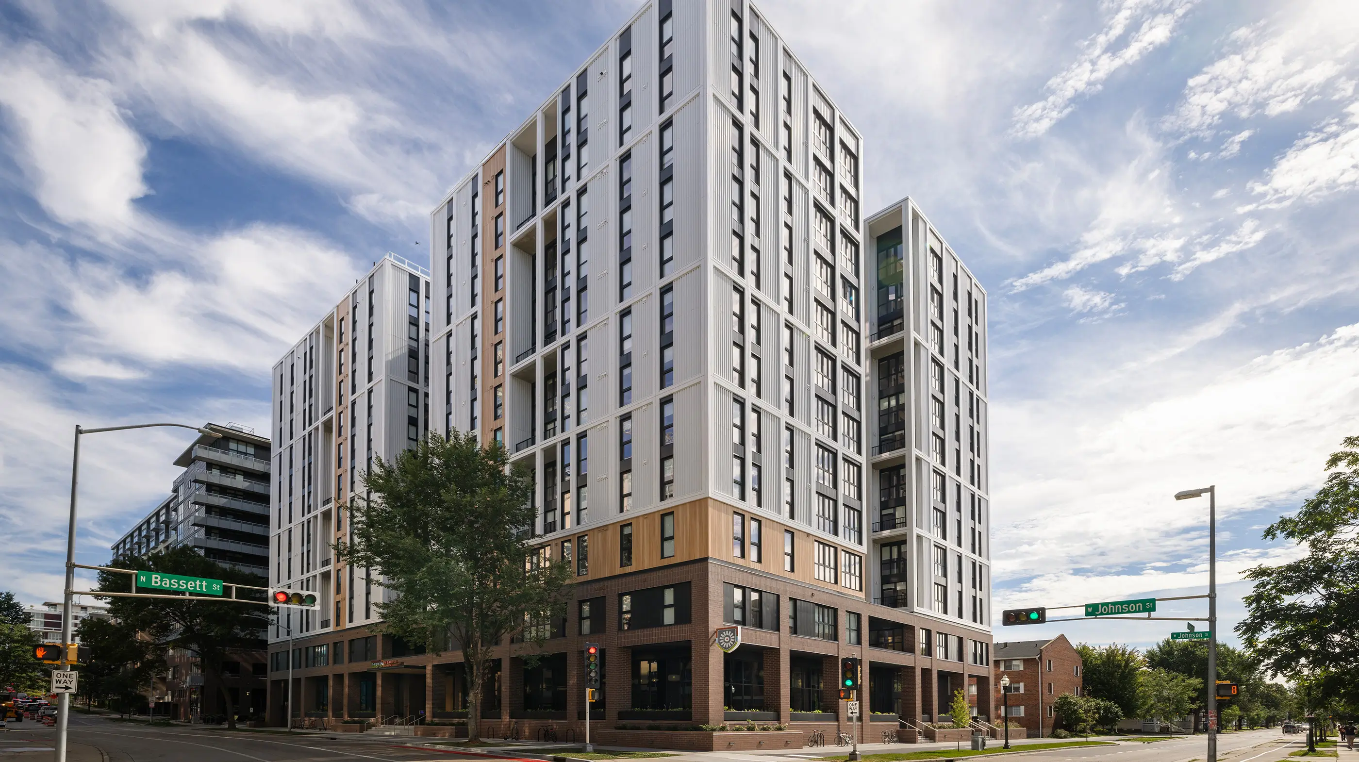 hub bassett exterior